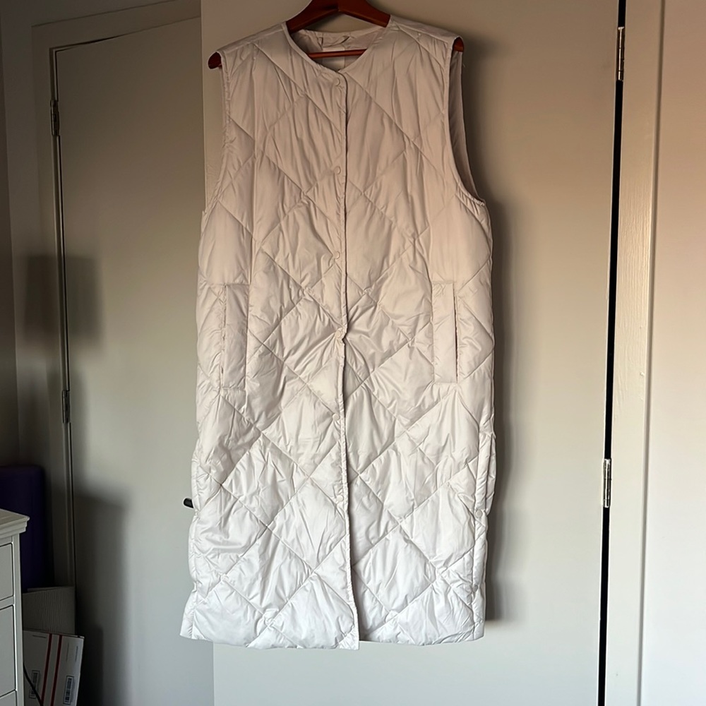 Ivory long lightweight puffer vest